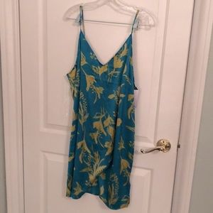 Satin chemise new with tags. Beautiful colors turquoise and green.size large